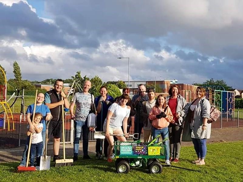 Darkwood Crew join marine litter fight along the River Clyde