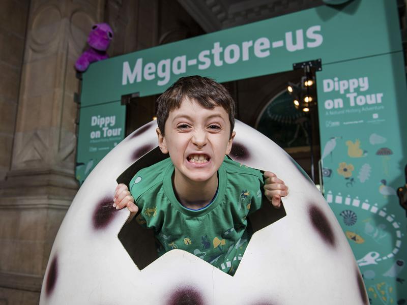 A new dinosaur themed shop has opened at Kelvingrove in time for Christmas