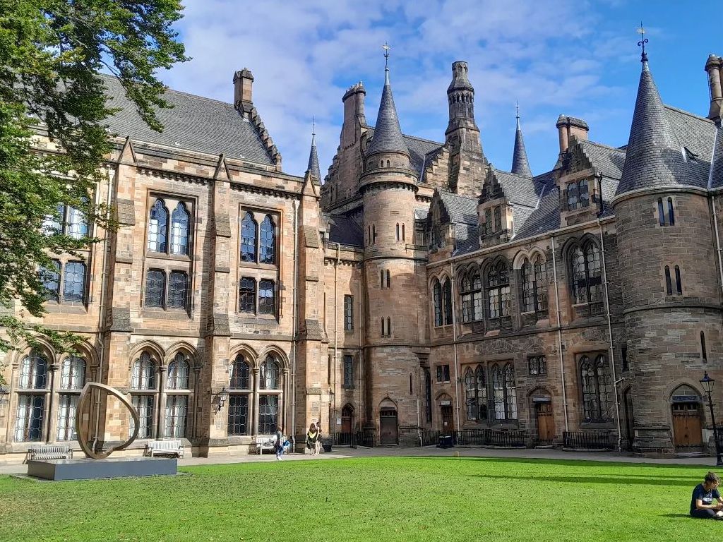 Glasgow West End Walking Tour