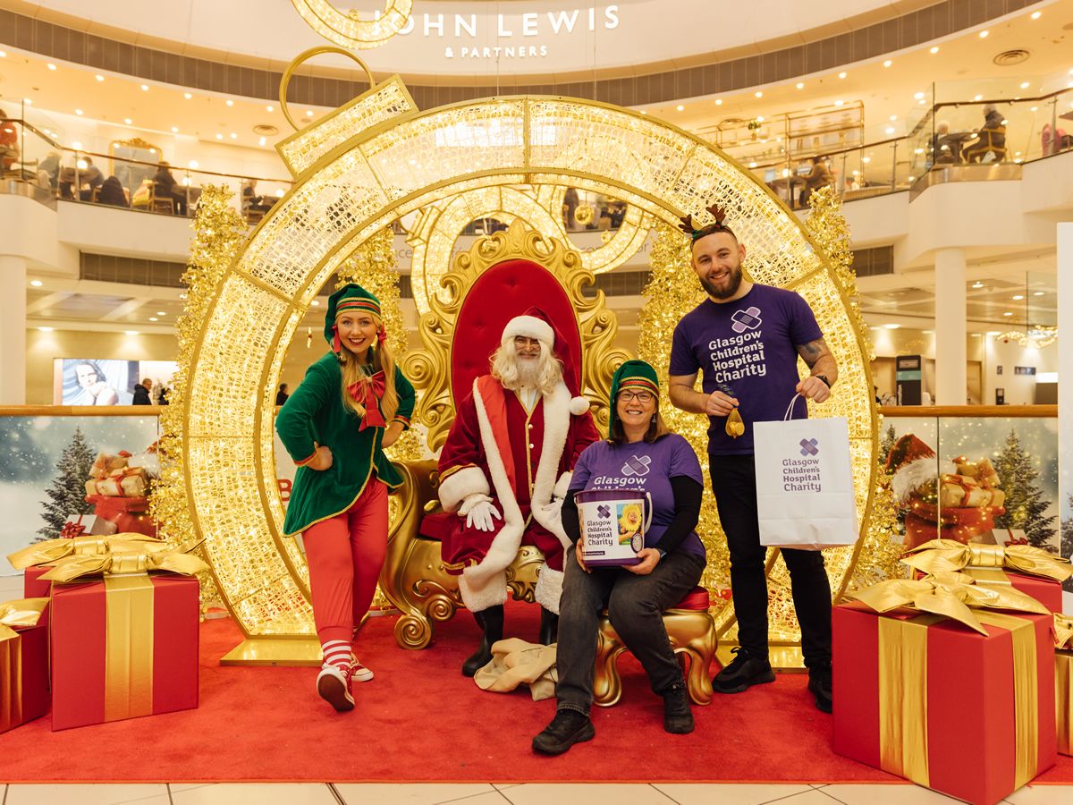 Buchanan Galleries celebrates the season of giving with festive family fun