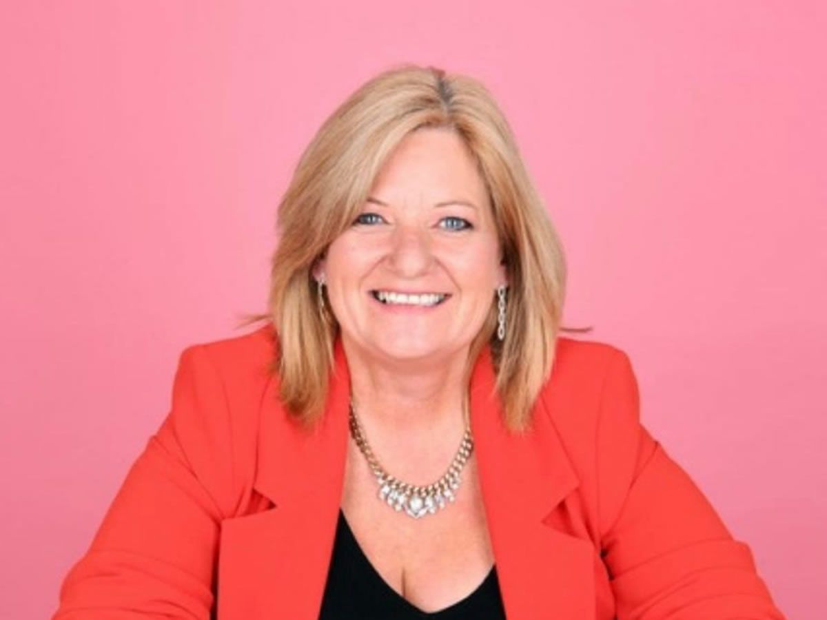 Norah Howie - Psychic Medium