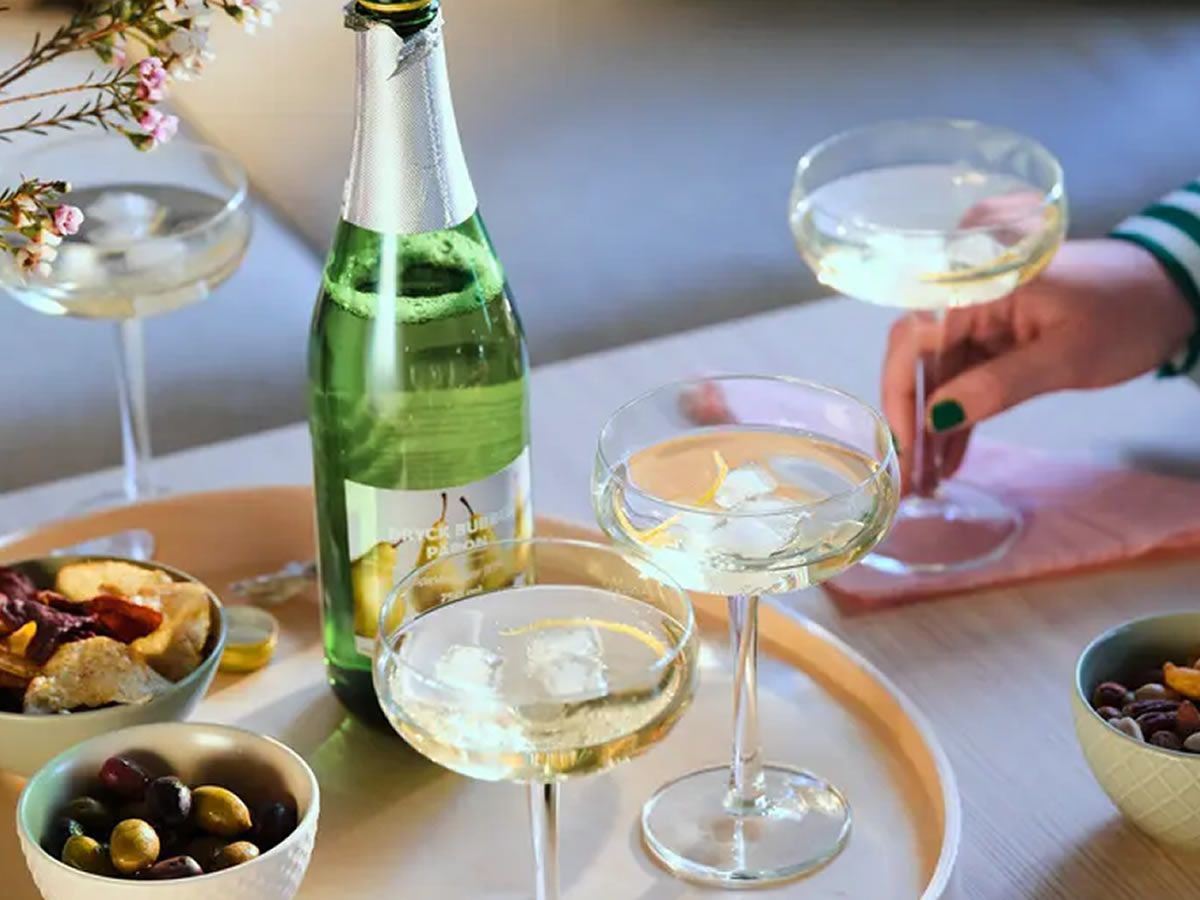 Cosy and Create: Sip and Paint!