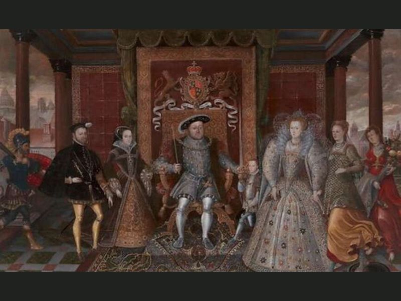Colour & Cloth Red, White & Gold: The Tudors in Colour