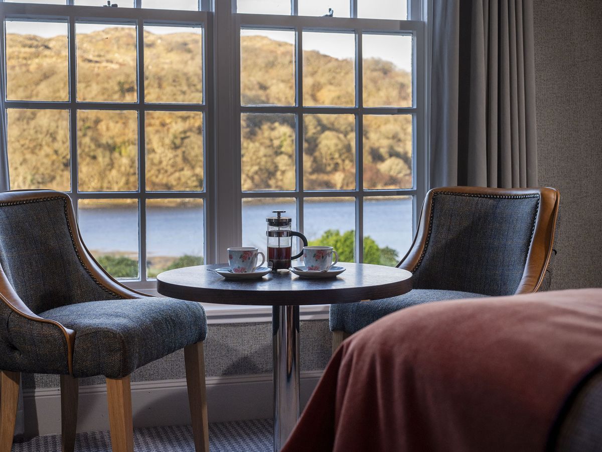 From snow cabins to loch side hot tubs... 5 unique Scottish Mothers Day escapes