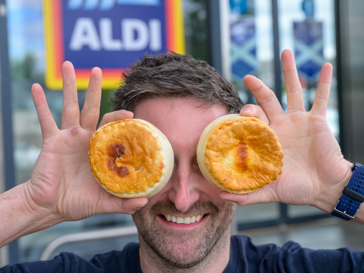 Pie lovers from Glasgow urged to apply for Pie Tester role at Aldi Scotland