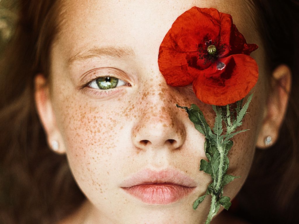 Red: International Photography Exhibition