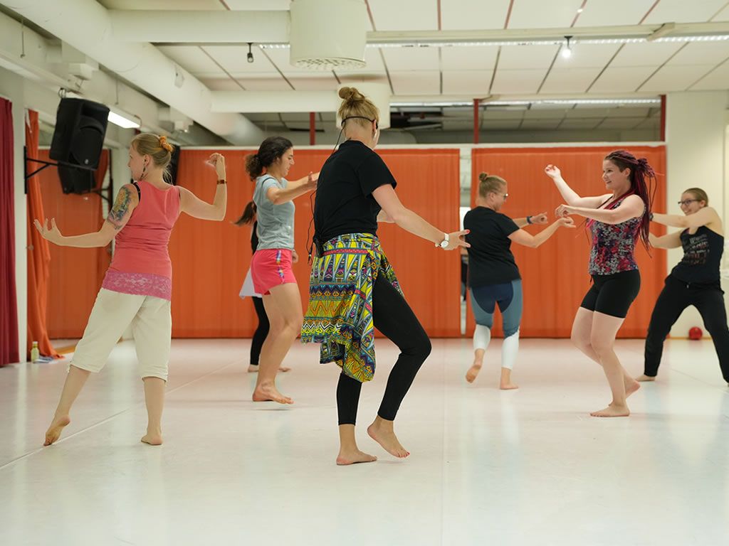 Reggaeton Dance Class