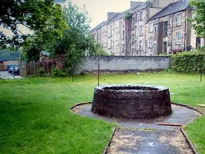 Renfrewshire Witch Memorial