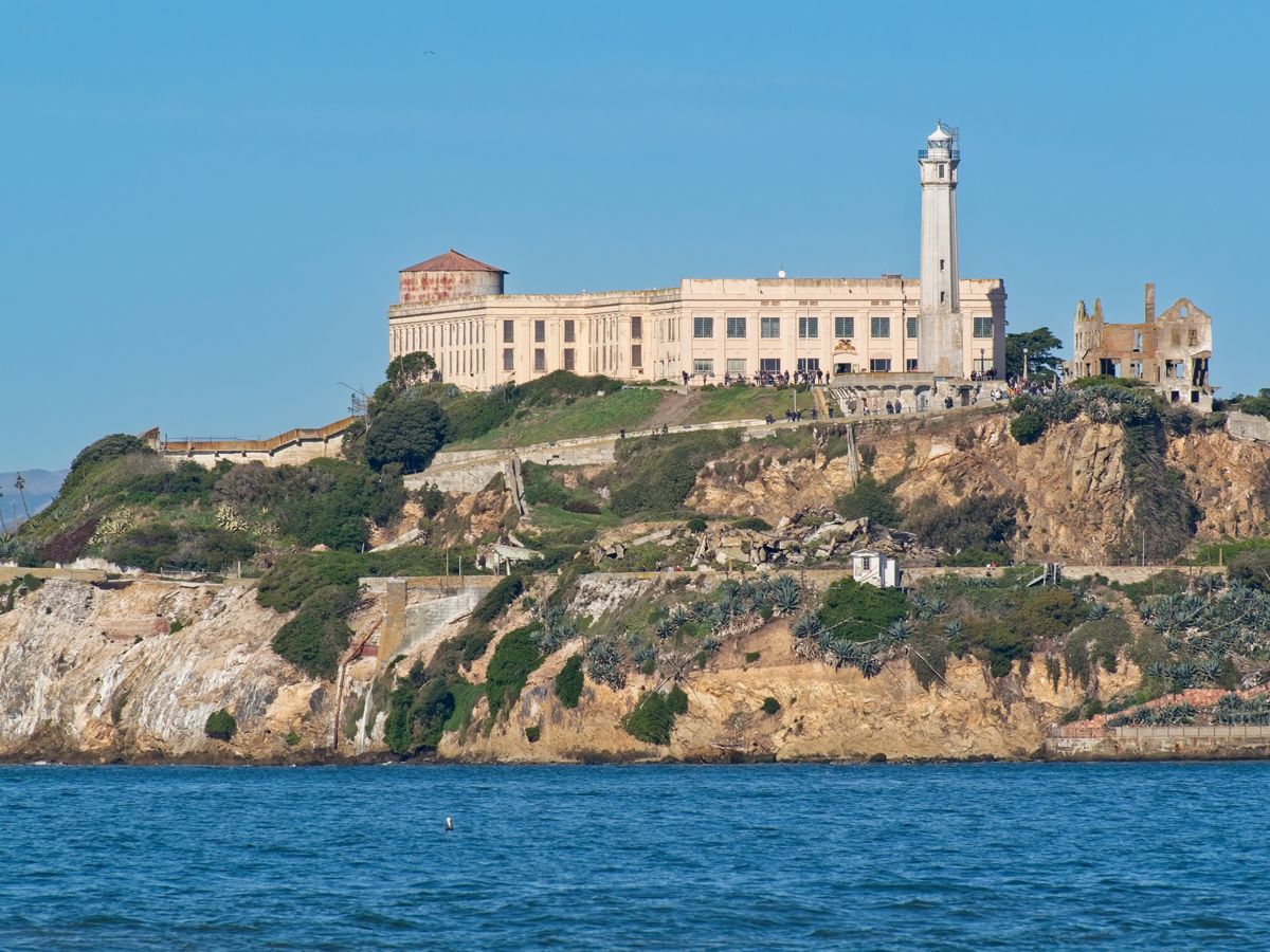 Nightlee: Escape from Alcatraz