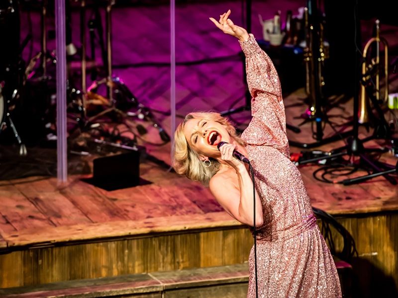 Liza Pulman: The Heart of It