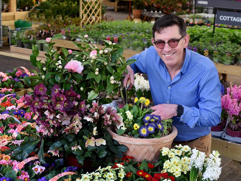 Dobbies launches virtual events to get UK gardens blooming this Spring