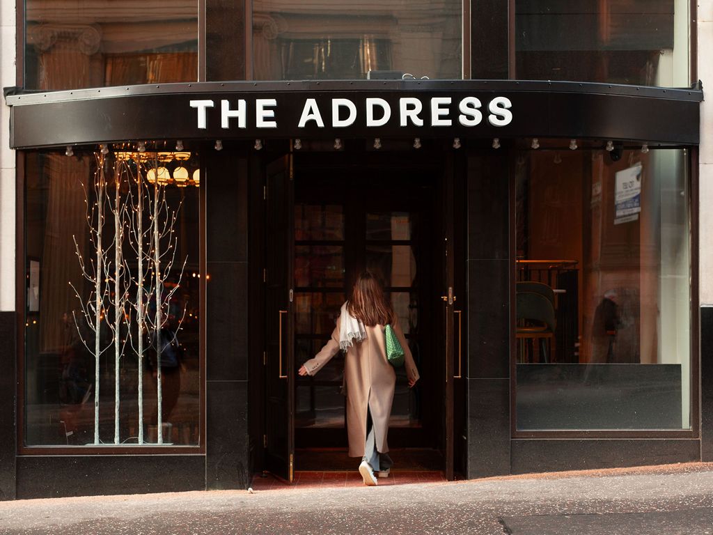 The newest luxury hotel in Glasgow officially opens