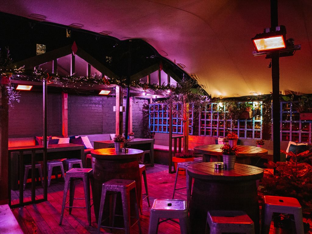 The Blackbird Bar And Restaurant