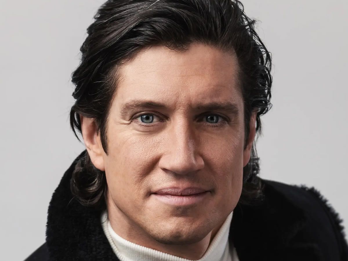 BBC Radio 2 DANCE Sounds of the 90s with Vernon Kay