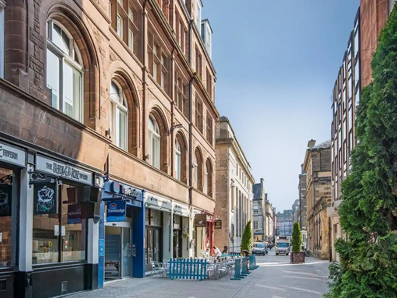 Travelodge Edinburgh Central Rose Street, Edinburgh New Town | What's