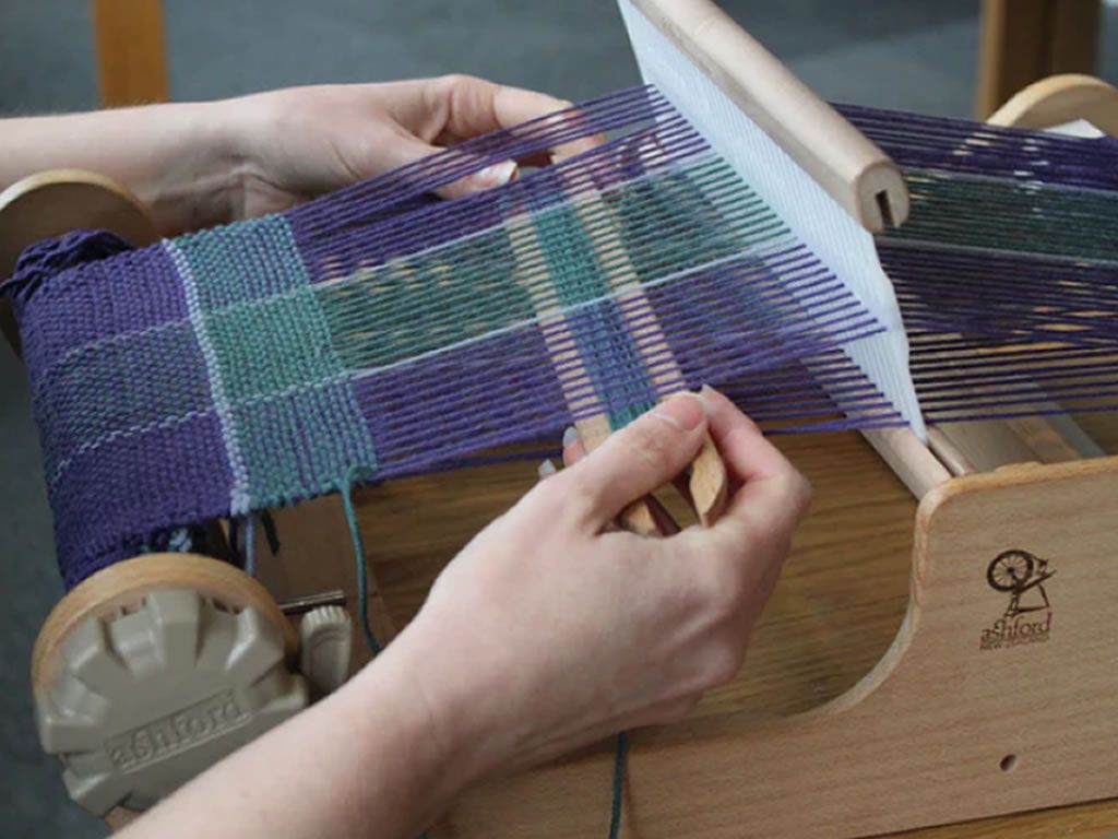 Weave a Woolly Scarf Workshop