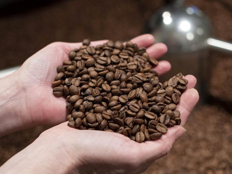 Dear Green fuels up frontline workers with free coffee