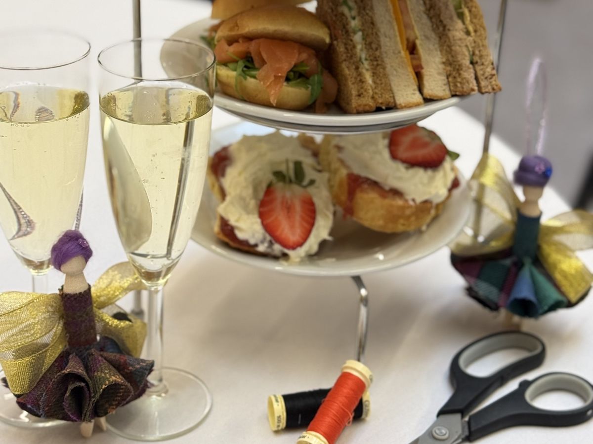 Crafting with Afternoon Tea & Prosecco
