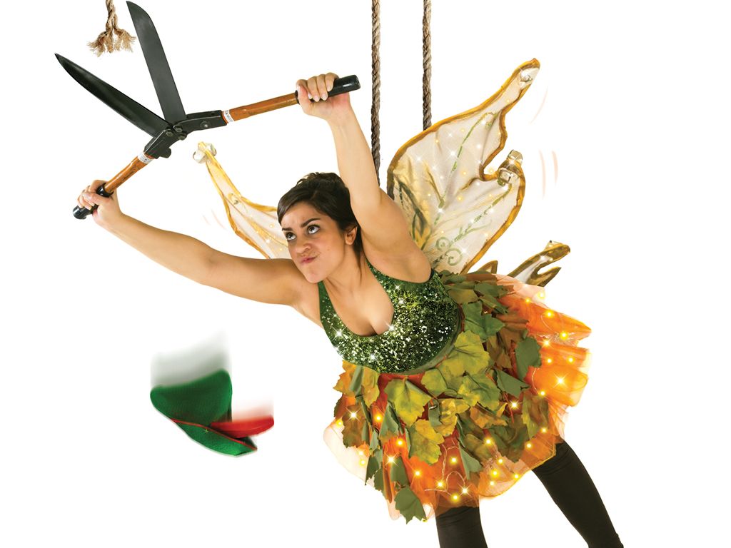 Cast announced for Peter Pan Goes Wrong coming to Theatre Royal Glasgow in March