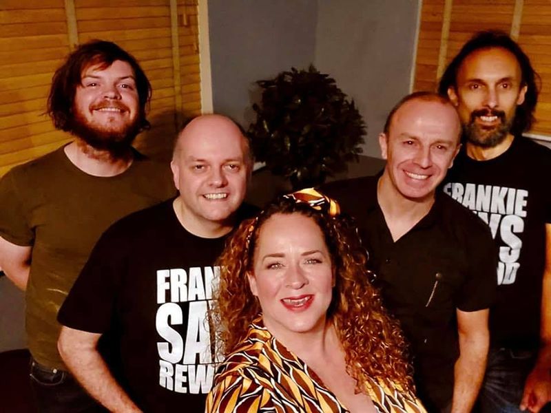 Rewind Fife’s Retro Covers Band live at Peppe’s Bar Alloa, Alloa