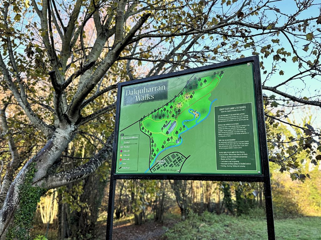 Primary School & Early Years Centre team up with The Cairnhill Group to open new countryside path network