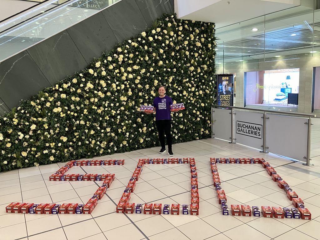 Hospital patients receive tasty treats from Buchanan Galleries