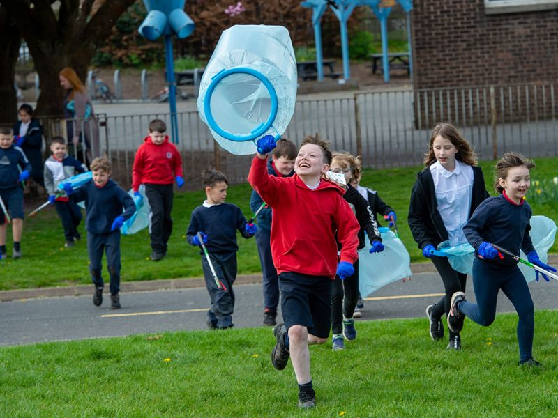 Thousands take part in The Big Spring Clean 2022