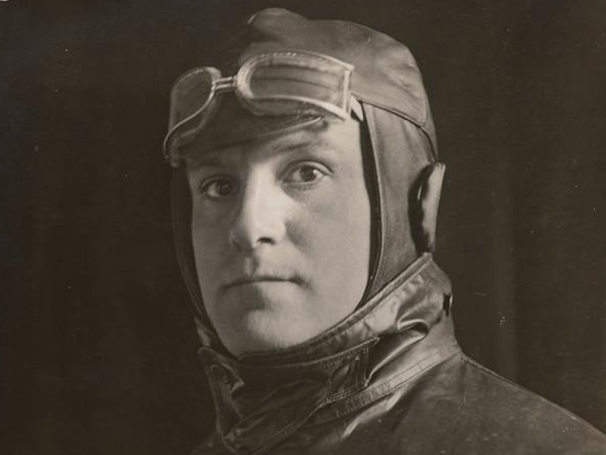 Alfred Buckham: Daredevil Photographer