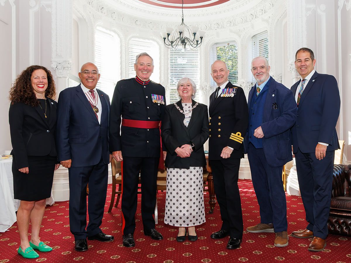 Stirling celebrates naval links as HMS Stirling Castle prepares to sail