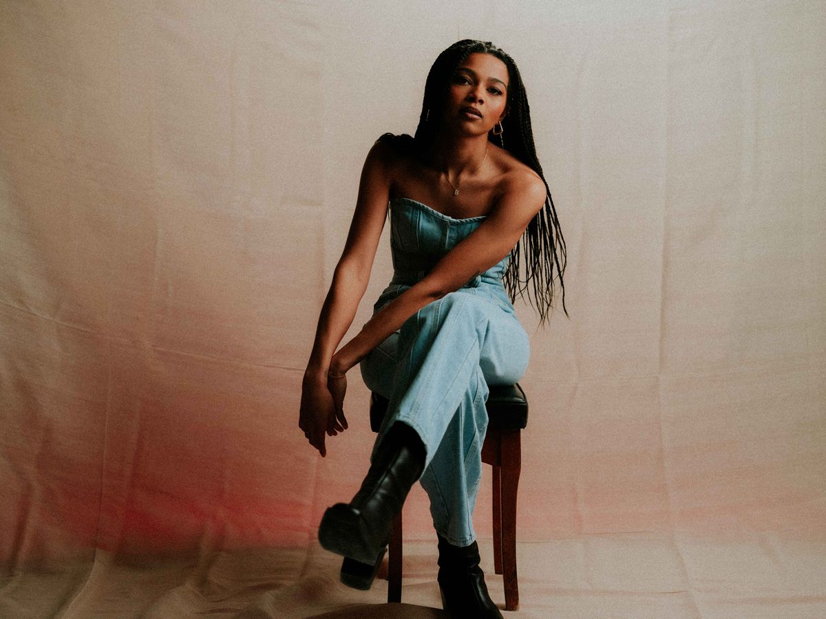 Scottish rising star Brooke Combe announced as Lionel Richie tour support