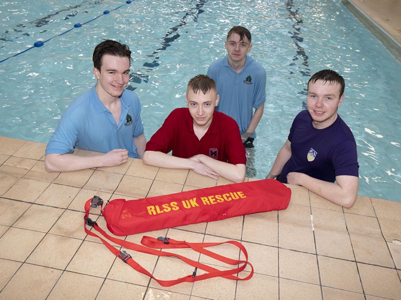 Pupils dive in to new lifeguard qualification