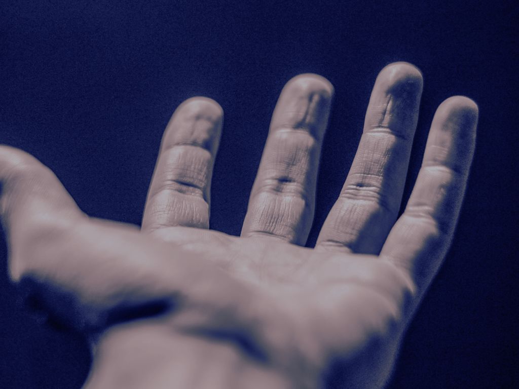 Live Alone, Die at the Mercy of Others: A multidisciplinary conversation on the social experience of death