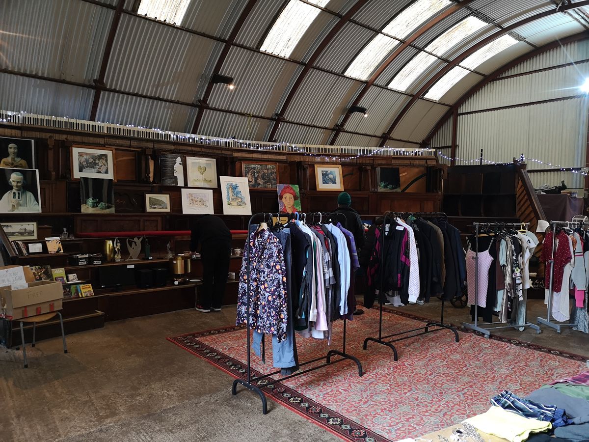 Off the Rails - Secondhand Market