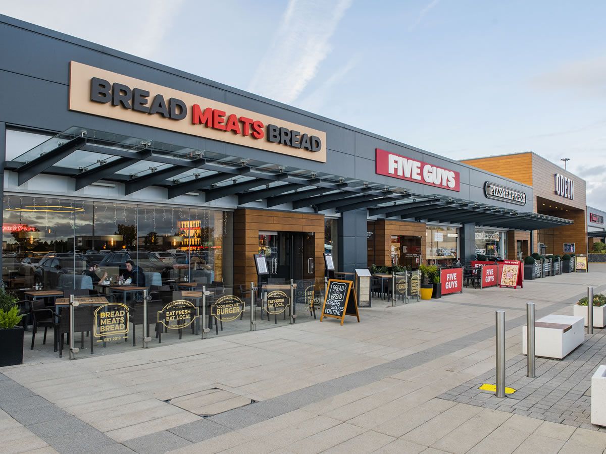 Oasis fans who missed out on tickets can Roll With It to Fort Kinnaird