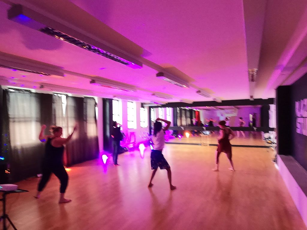 Groove Back Dance Class