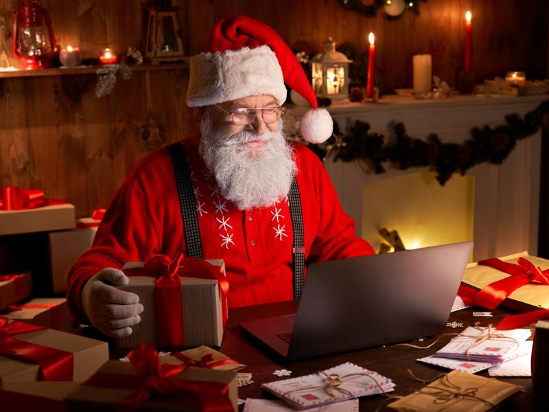 Santa is zooming into Argyll Holidays this Christmas
