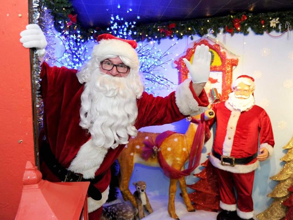 Santa’s Grotto and Carnival