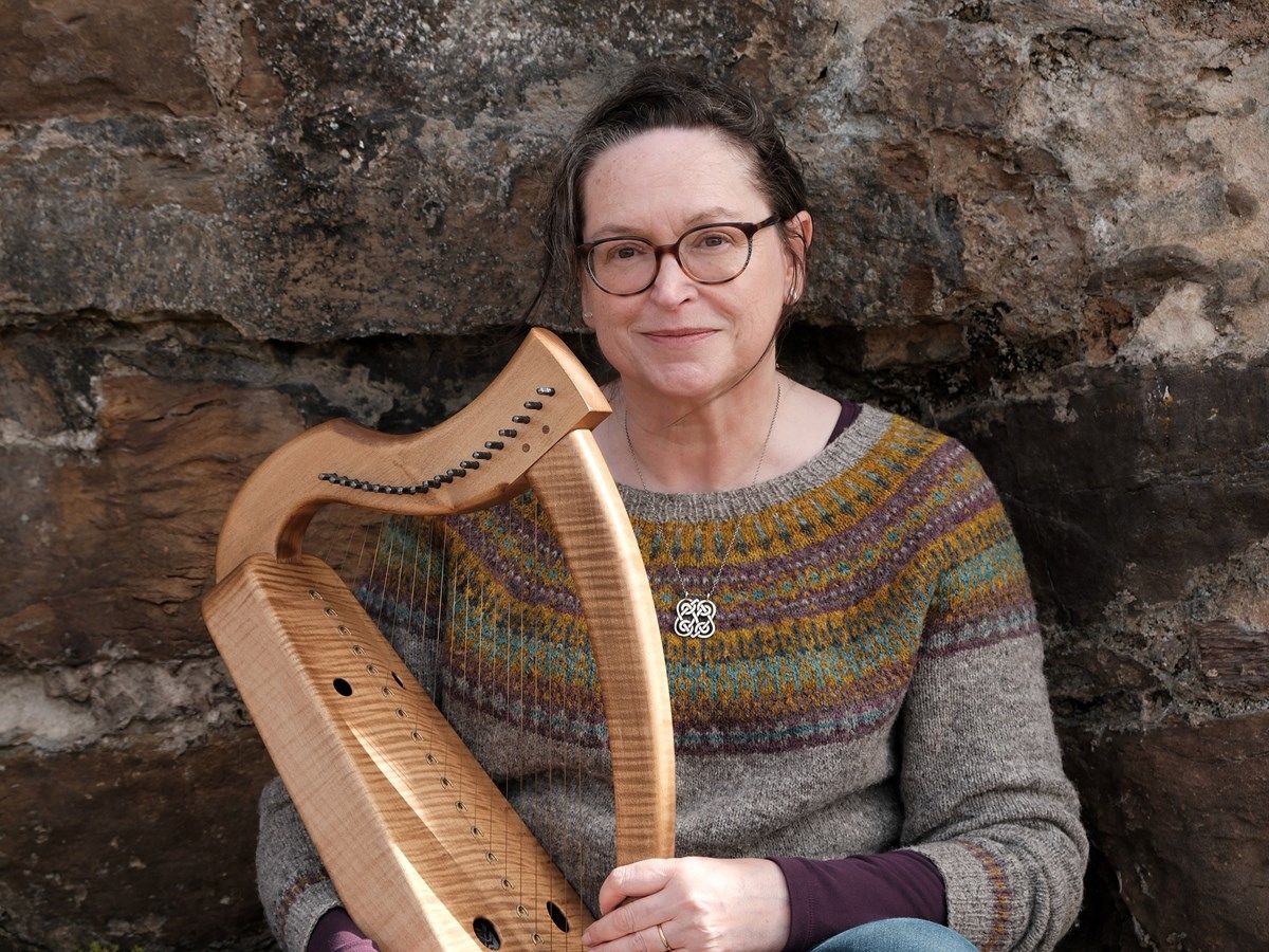 Karen Marshalsay - Eadarainn a’ Chruit: Between Us the Harp