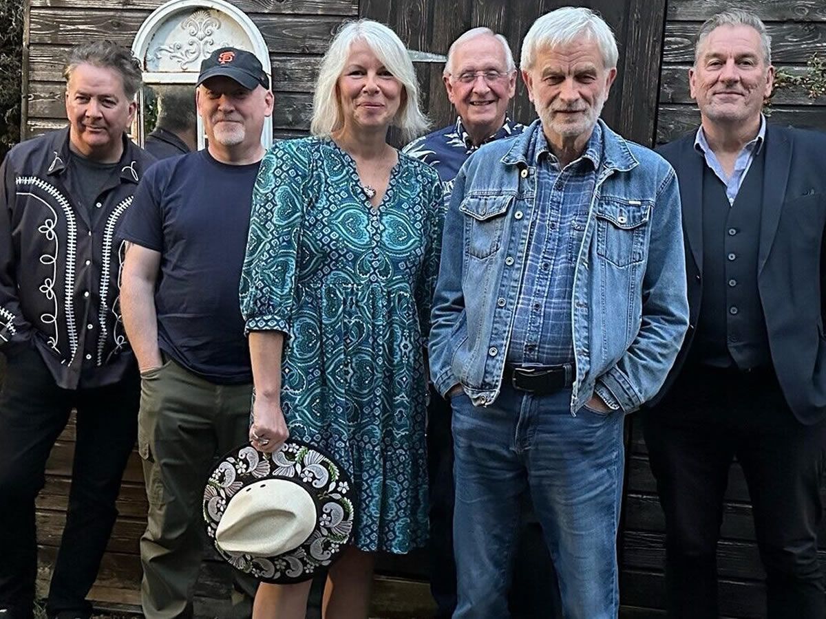 The City Sinners Play Gram Parsons & Emmylou Harris
