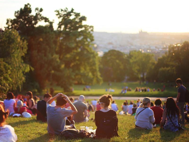 Explore the beautiful bounty on your doorstep this National Picnic Week