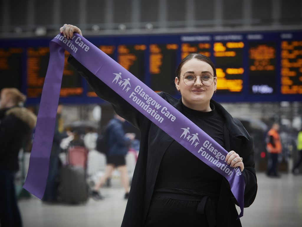 Foundation appeals to Glasgow Central station visitors to BE A HERO this December