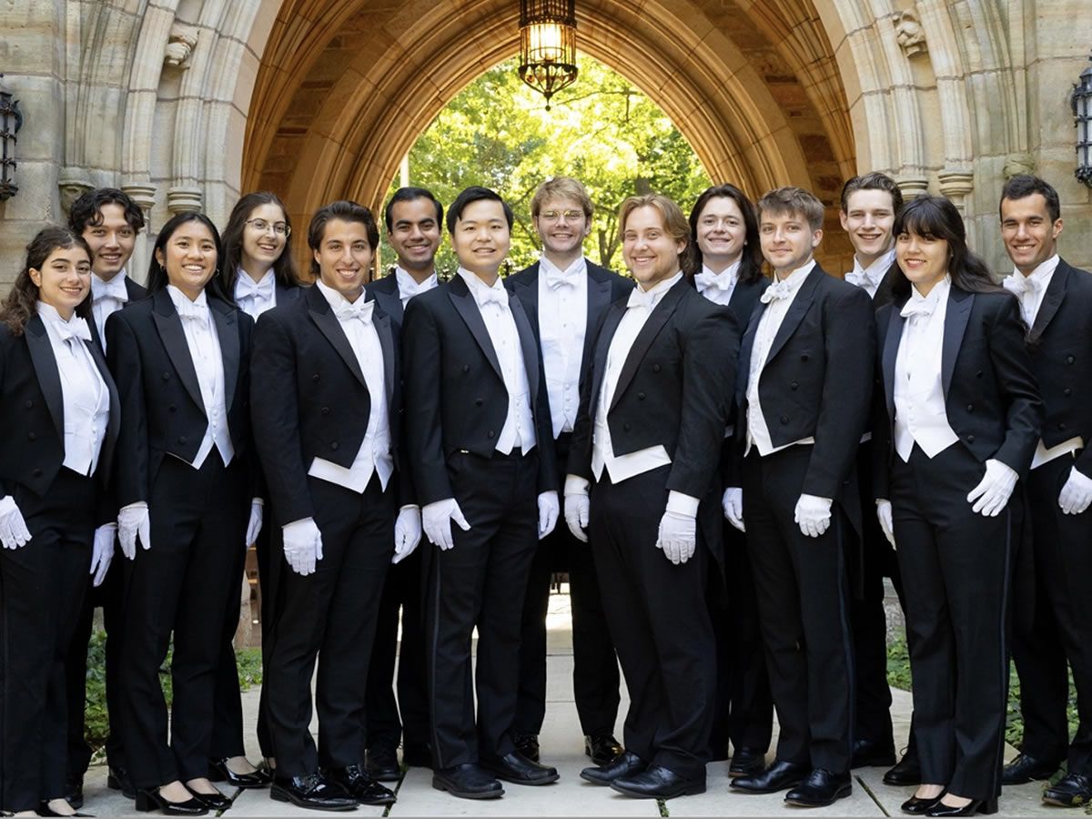 The Wiffenpoofs in Concert