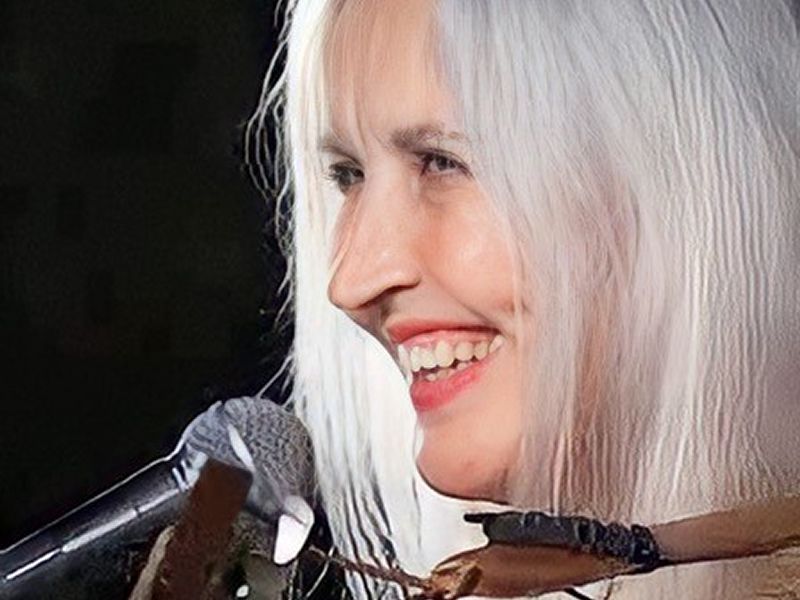 Acoustic Cafe Night at the Granary: Miriam Erasmus