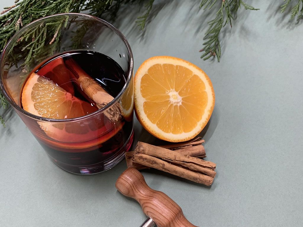 Mulled wine night / Late night shopping