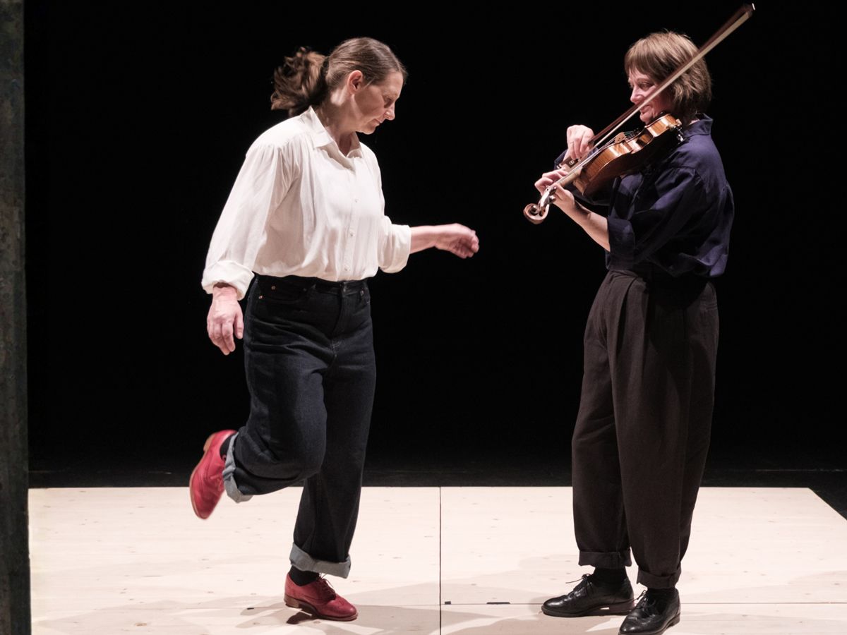 Deiseil: Dancing in Time