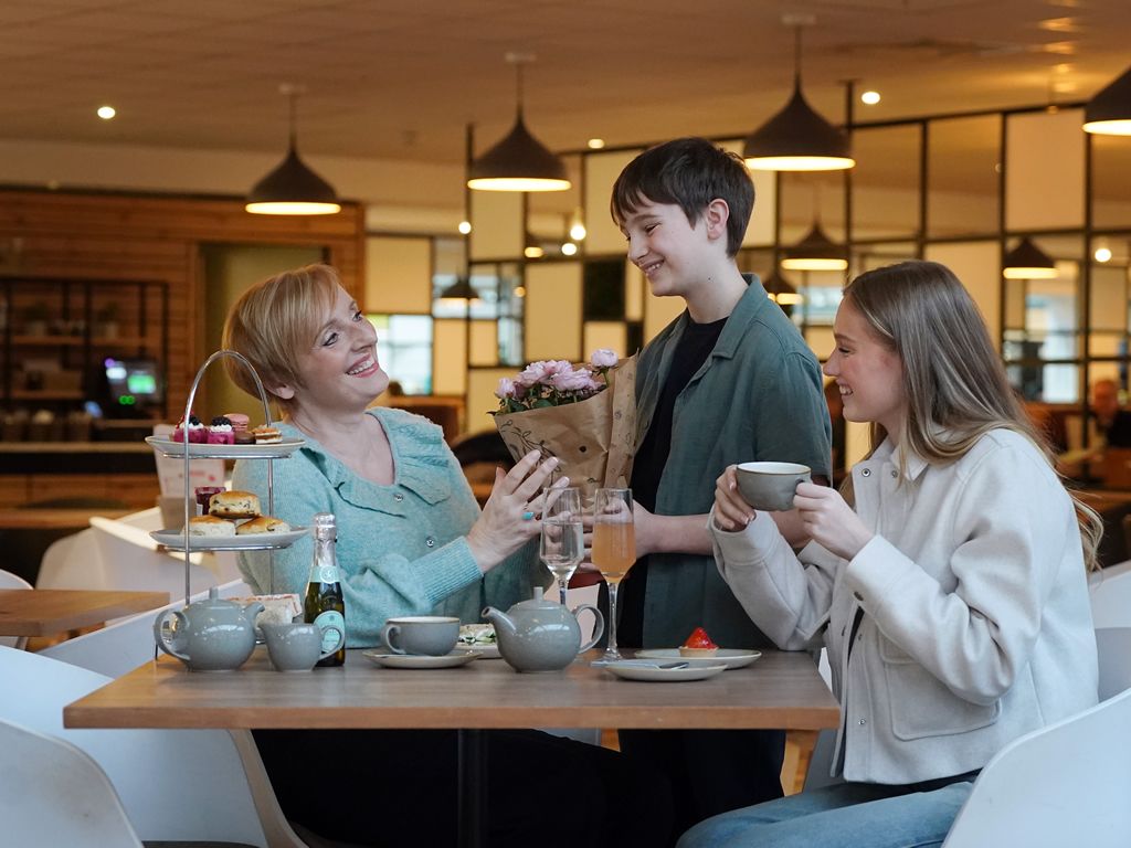 Dobbies unveils its TEAriffic Mothers Day experience
