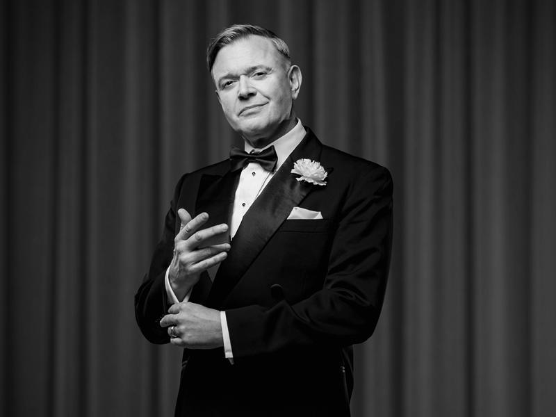 West End and TV star Darren Day will star in the new UK tour of Chicago