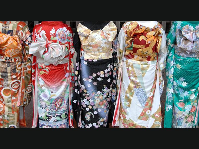 Digital Talk: Introduction to the World of the Japanese Kimono