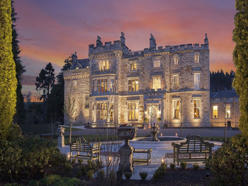 Fairytale 17th Century Scottish castle to host Valentines Ball