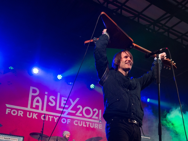 Almost 25,000 turn out for Paisley Christmas Lights Switch On